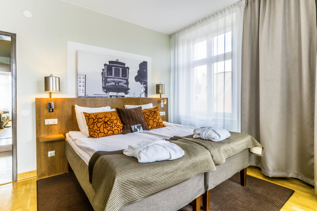 Photo by: Karl Gabor Family room